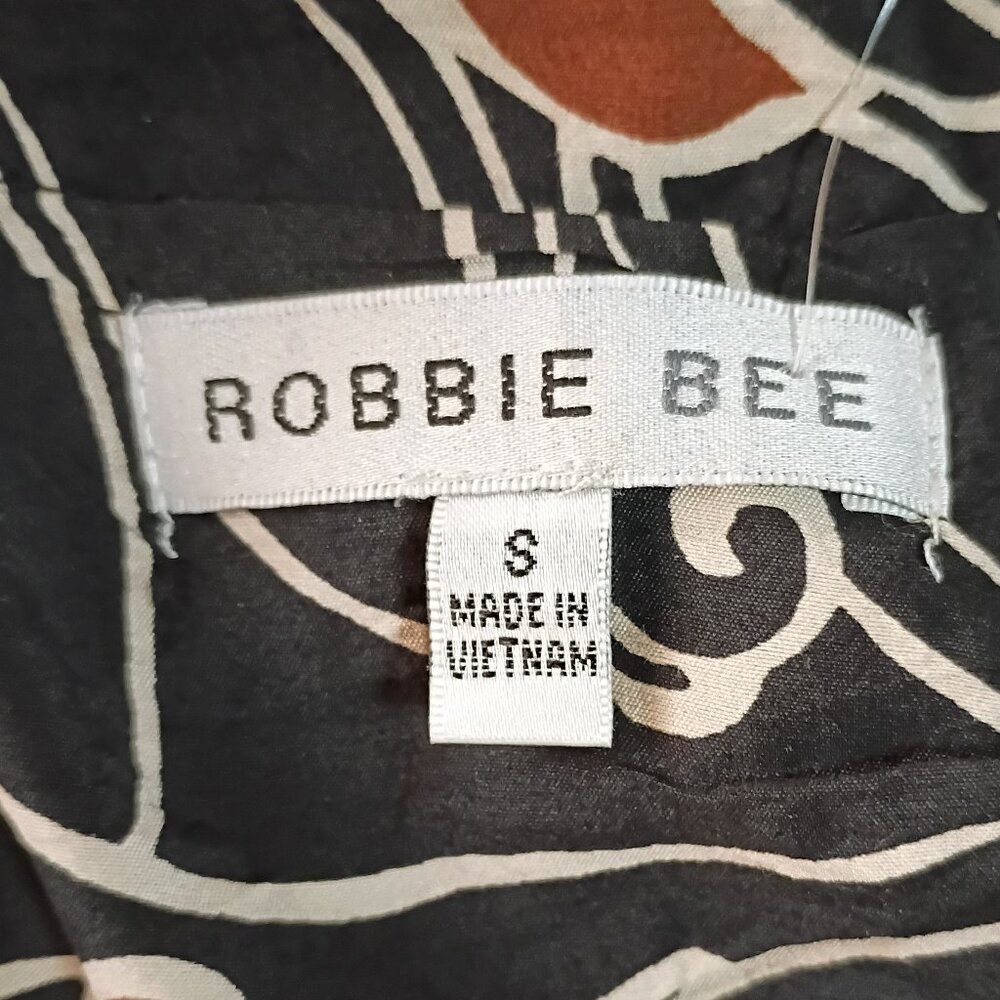 Robbie Bee Dress. ❤️🌹 - Picture 13 of 16